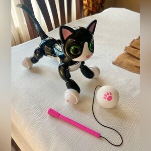 Spin Master Zoomer Kitty